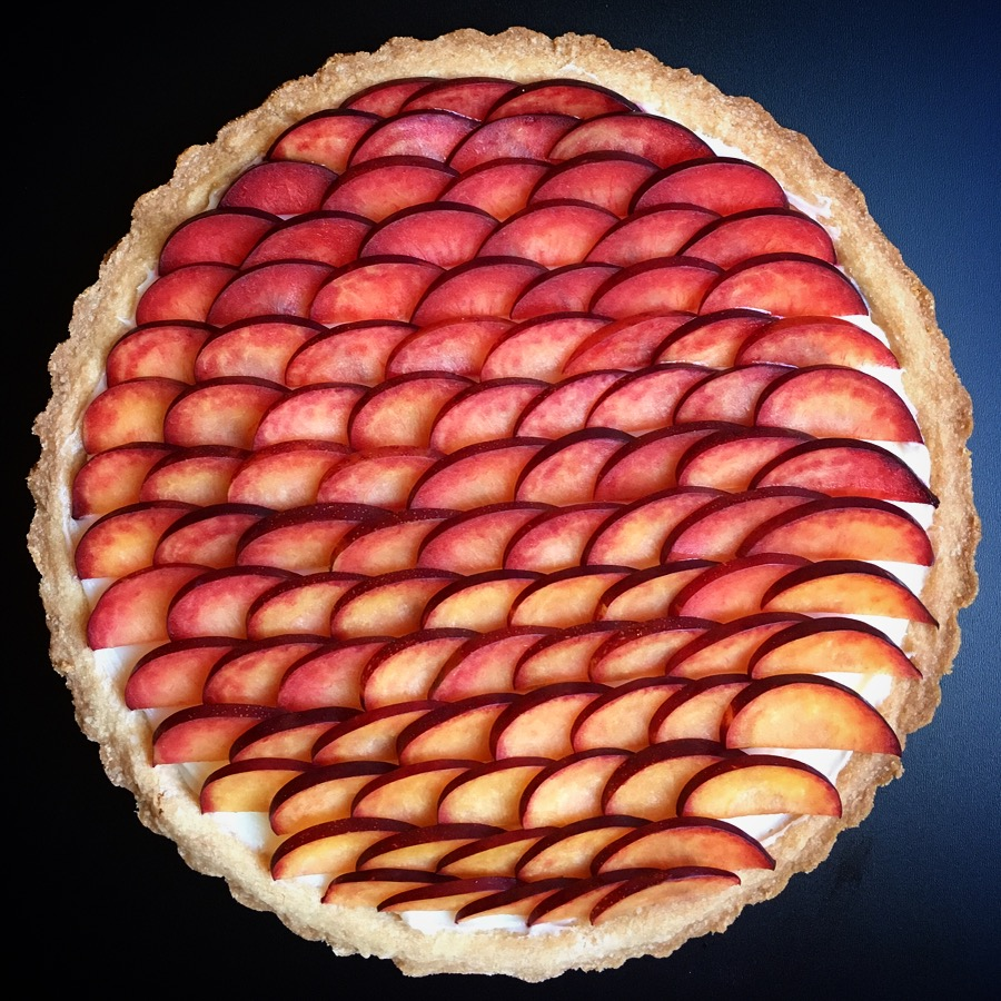 Ombre-Plum-Fish-Scales-Tart